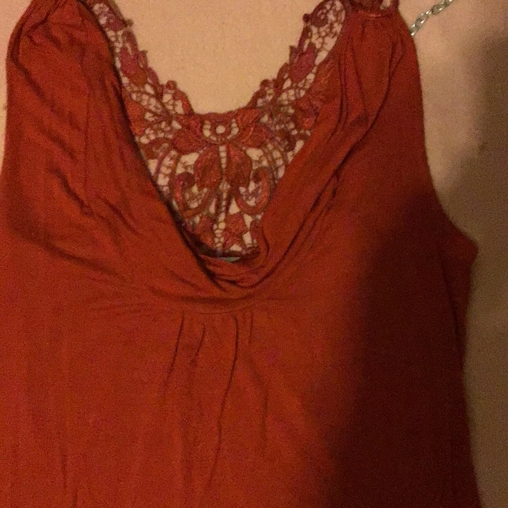Women’s size Medium red tunic tank - Picture 4 of 4